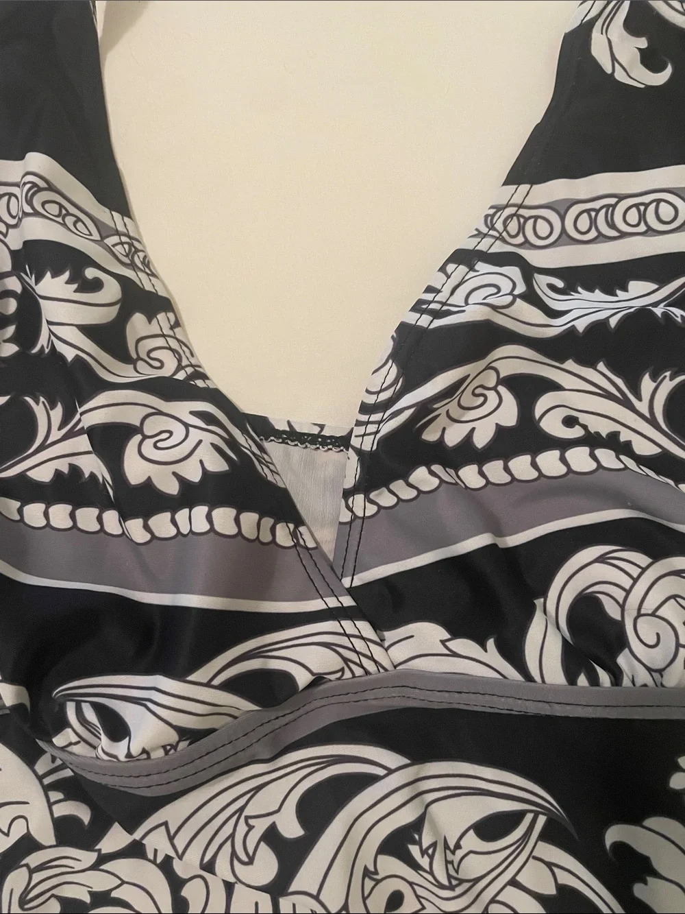 Women’s Black & White Patterned Swim Top - Picture 2 of 3